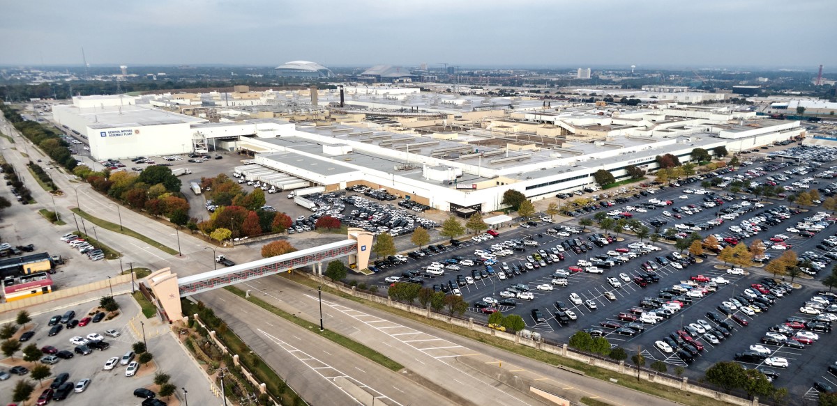 Aerial photo of GM’s Arlington manufacturing facility