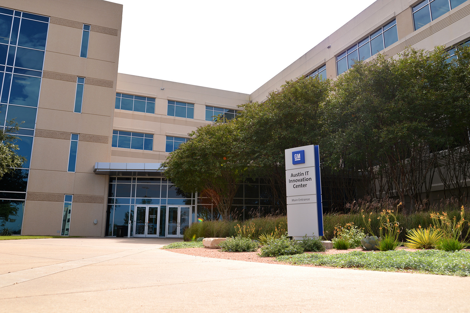 entrance doors to GM Austin IT Innovation Center