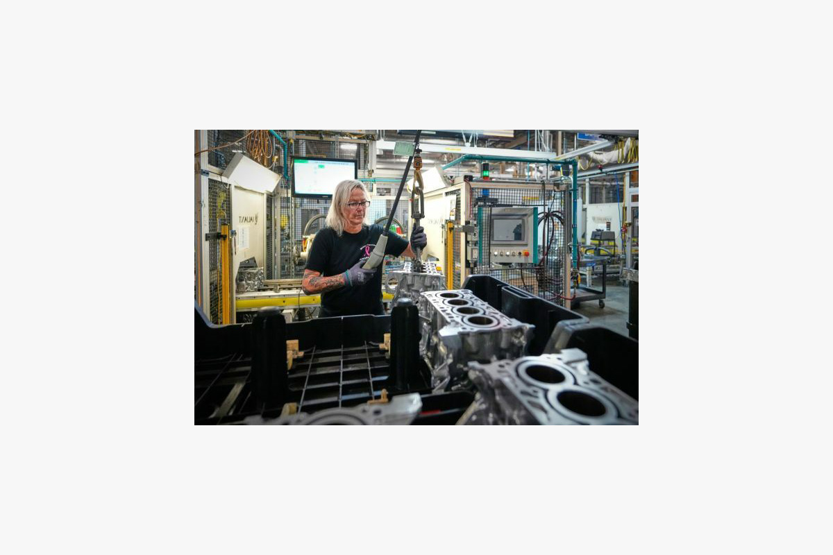 An employee working at General Motors Bedford Casting Operations