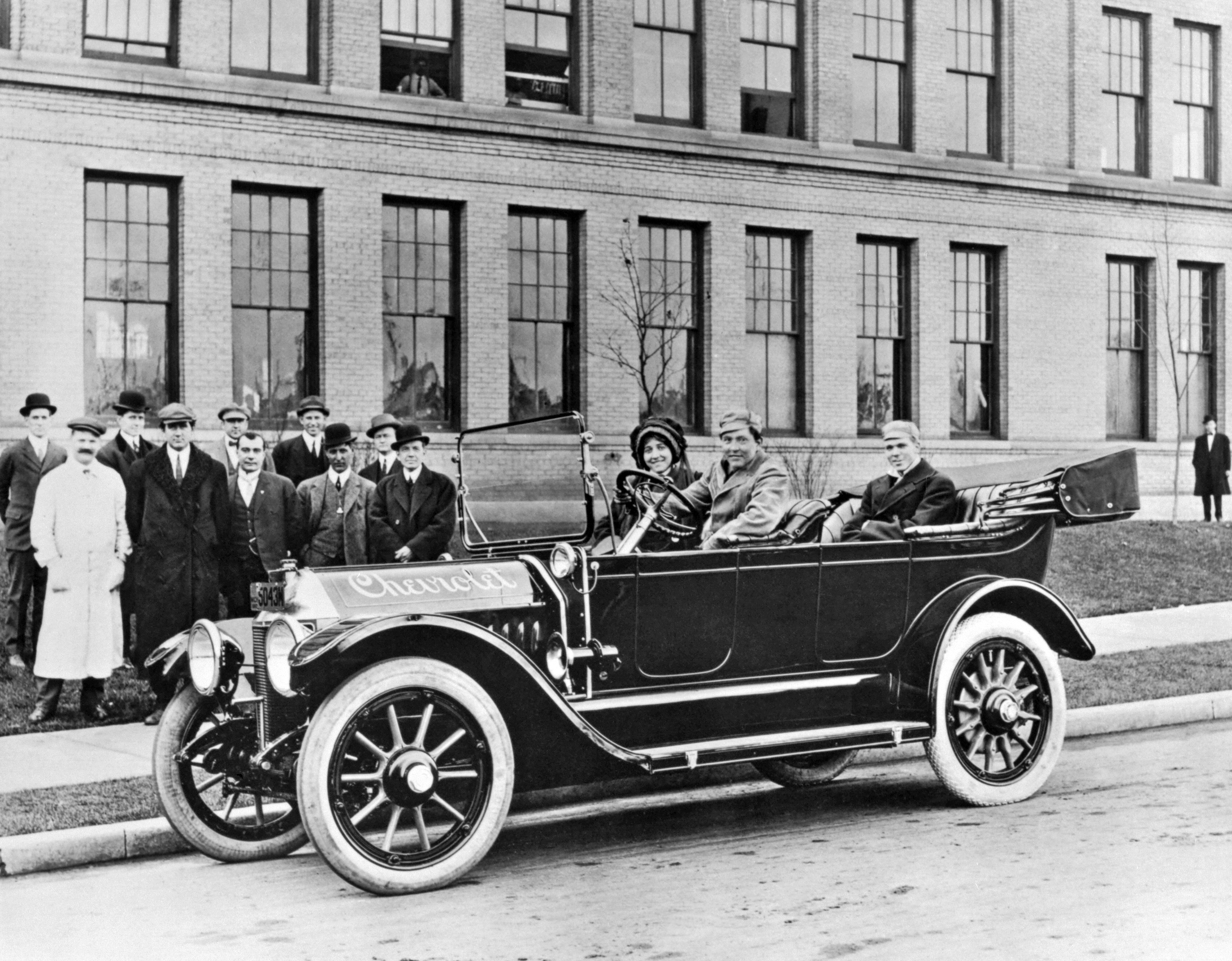 Louis Chevrolet in a race car